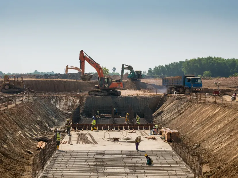 Uso da capacidade instalada na construção sobe a 78,8% e máquinas chegam a 72,9%